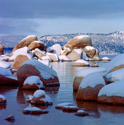 lt_snowyboulders.jpg lt_snowyboulders.jpg