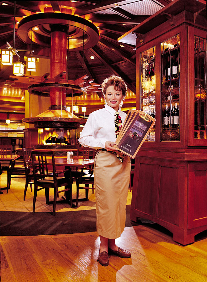 13accb_wfgrill-waitress.jpg